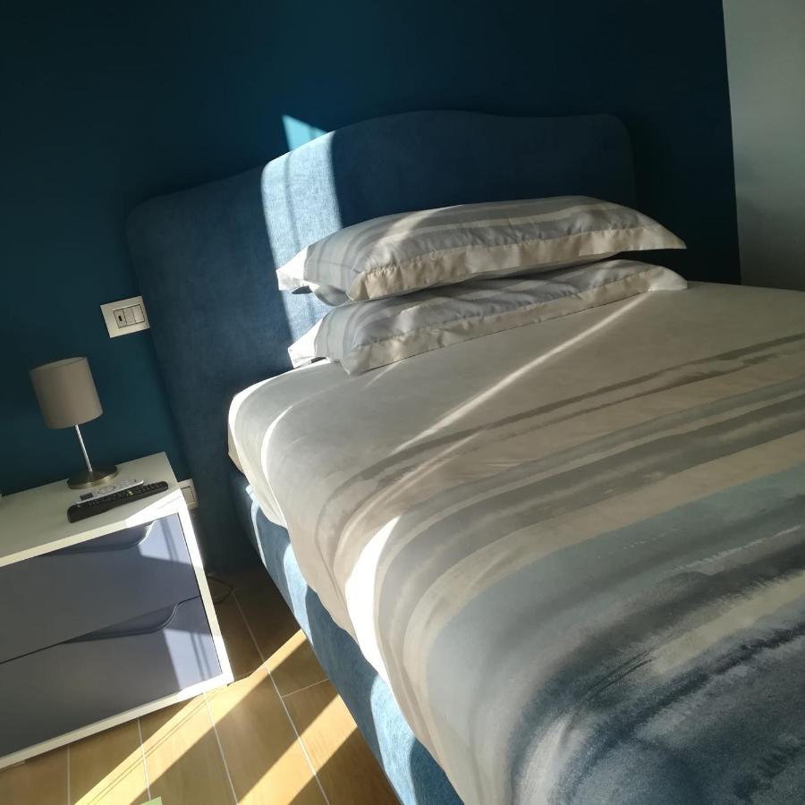 V I P Suites Cielo Stellato On Concordia Sea Salerno Kültér fotó