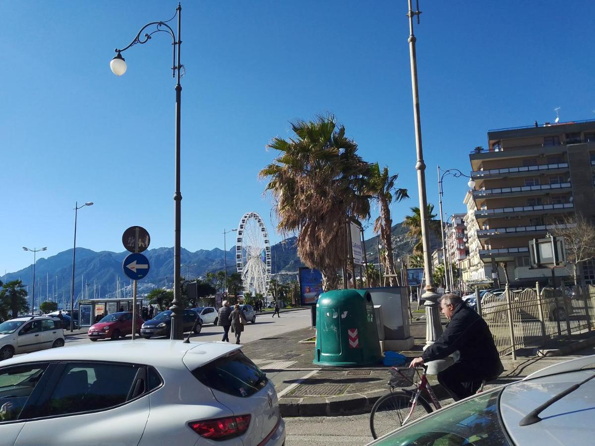 V I P Suites Cielo Stellato On Concordia Sea Salerno Kültér fotó