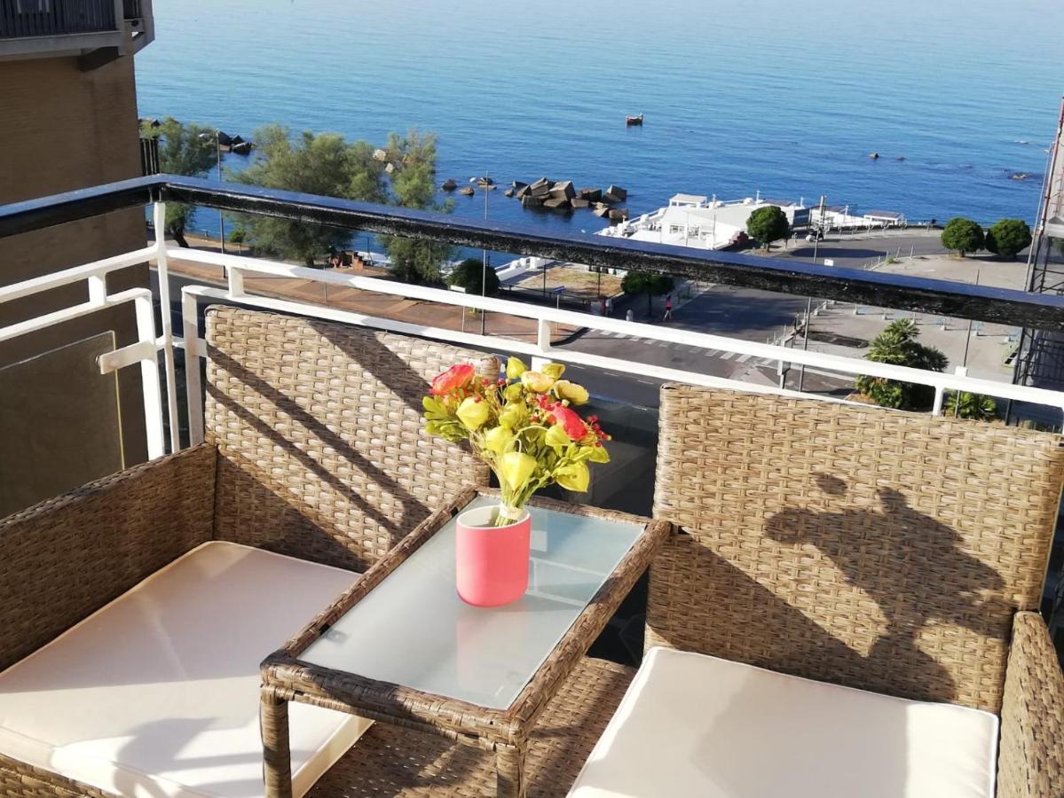 V I P Suites Cielo Stellato On Concordia Sea Salerno Kültér fotó