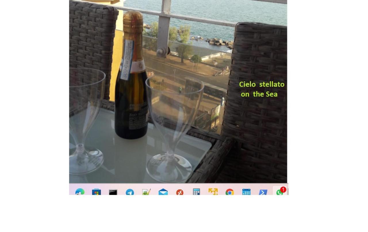 V I P Suites Cielo Stellato On Concordia Sea Salerno Kültér fotó