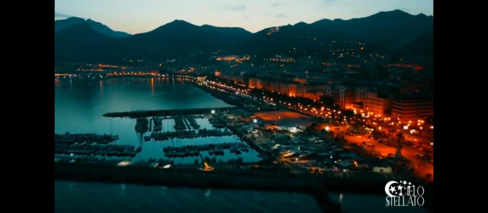V I P Suites Cielo Stellato On Concordia Sea Salerno Kültér fotó